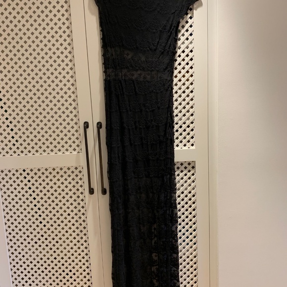 *BLACK SWAN* Lace Dress - Picture 3 of 5